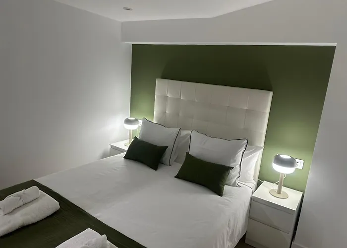 דירה Lar Do Arco 2 *